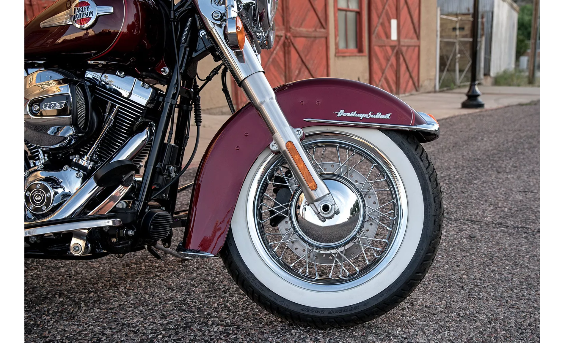 Harley-Davidson Softail Heritage Classic FLSTC 2017 Harley-Davidson Softail Heritage Classic FLSTC 2017